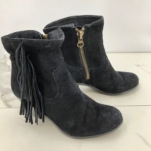 Like New Sam Edelman black suede fringe boot